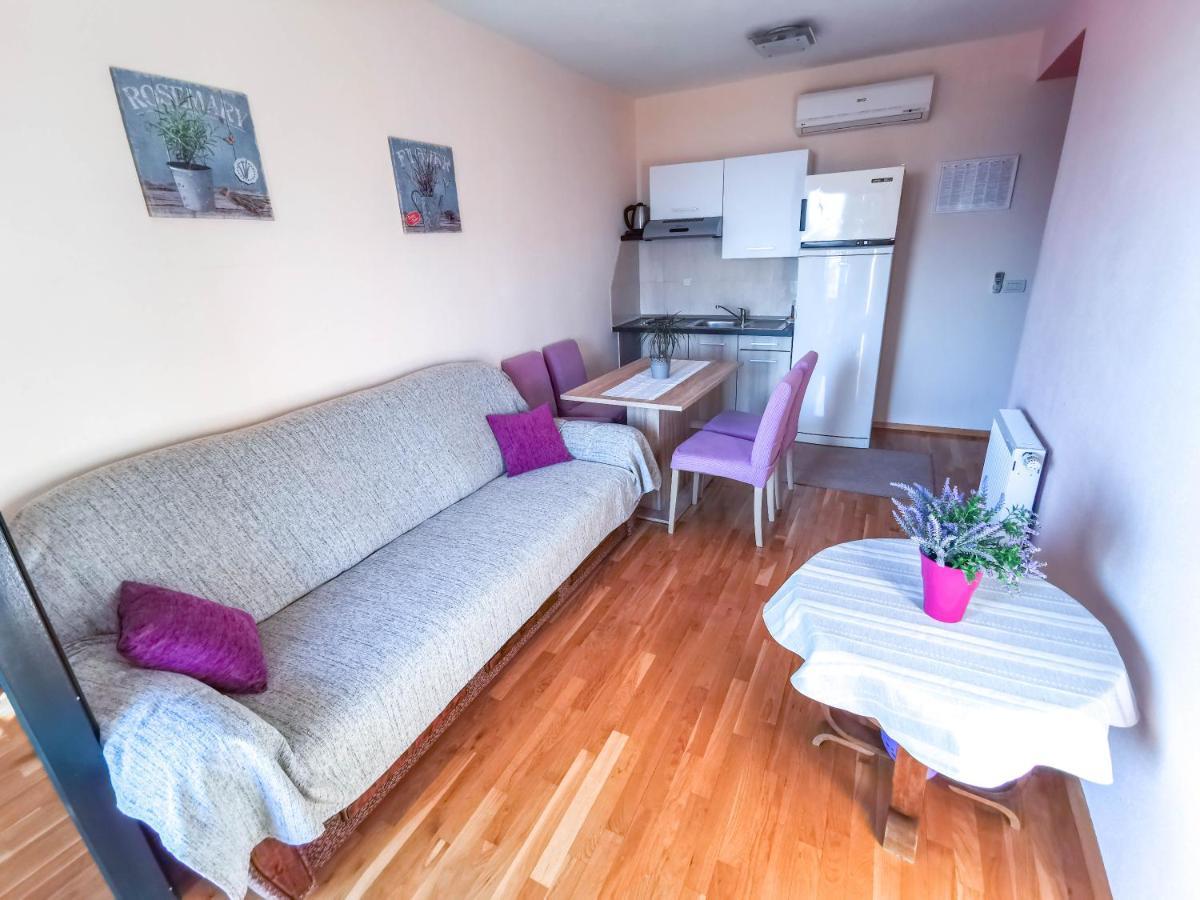 Apartments Vukovic Vanja Makarska Luaran gambar