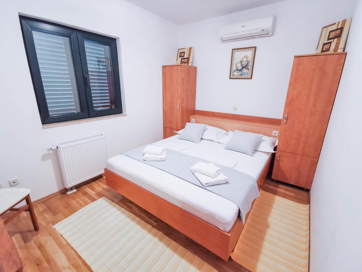 Apartments Vukovic Vanja Makarska Luaran gambar